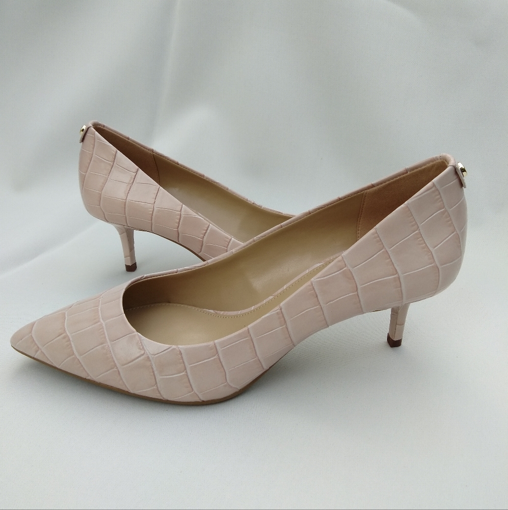 Michael Kors Pink Snake Embossed Leather Women’s Pumps 9M